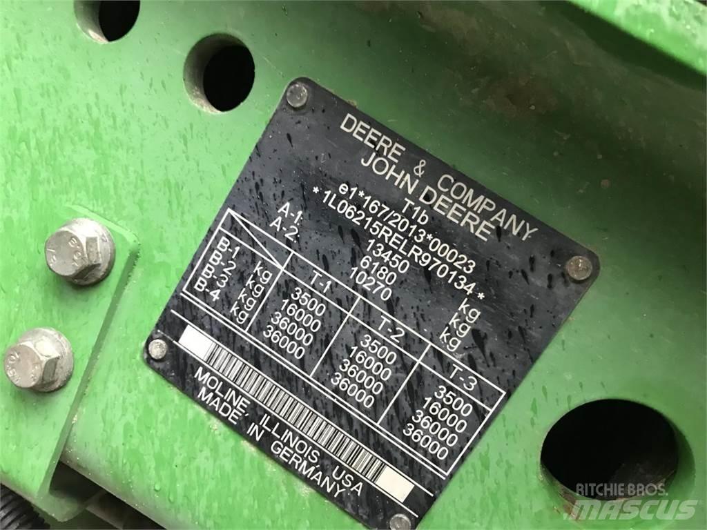 John Deere 6215R Traktoriai
