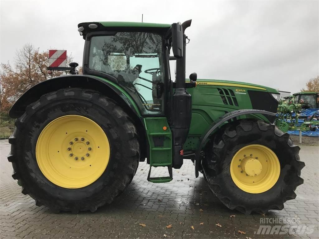 John Deere 6215R Traktoriai