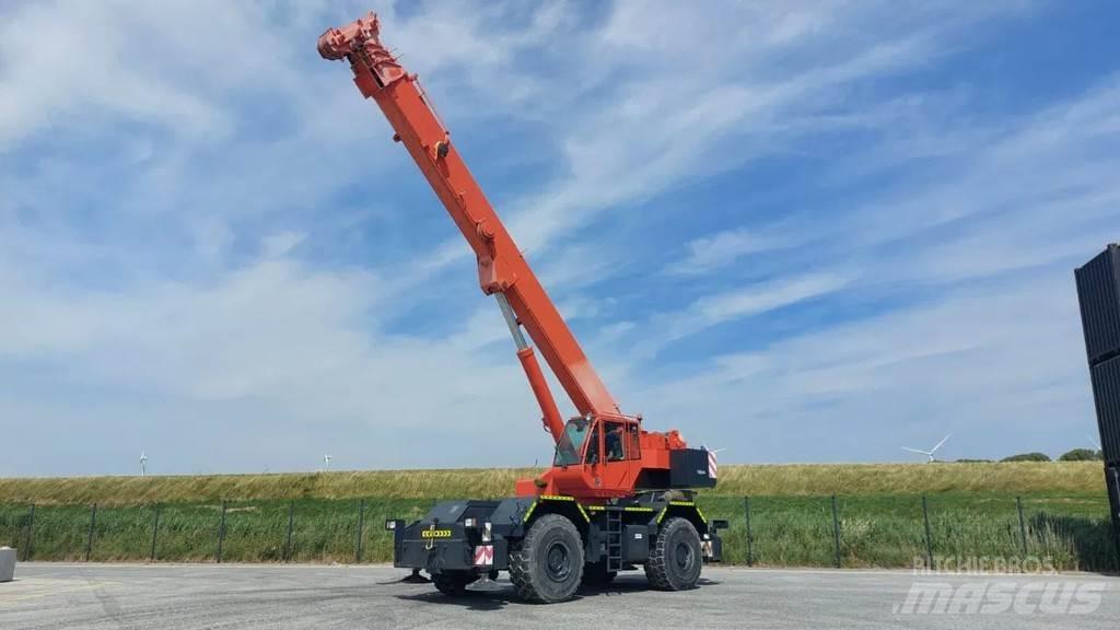 Terex A600 Neapdoroto reljefo kranai