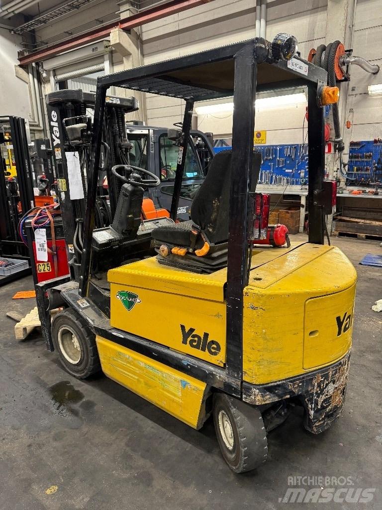 Yale ERP25ALF Elektriniai šakiniai krautuvai