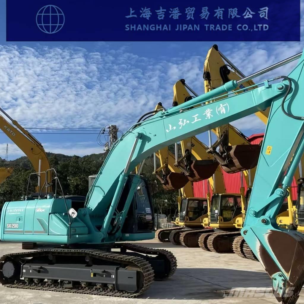 Kobelco SK 200 Vikšriniai ekskavatoriai