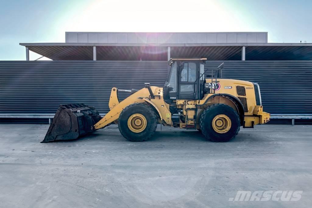 CAT 950M Naudoti ratiniai krautuvai