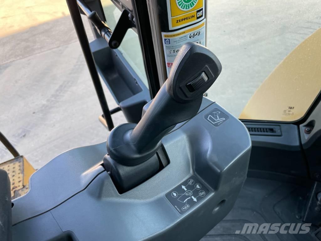 CAT 950M Naudoti ratiniai krautuvai