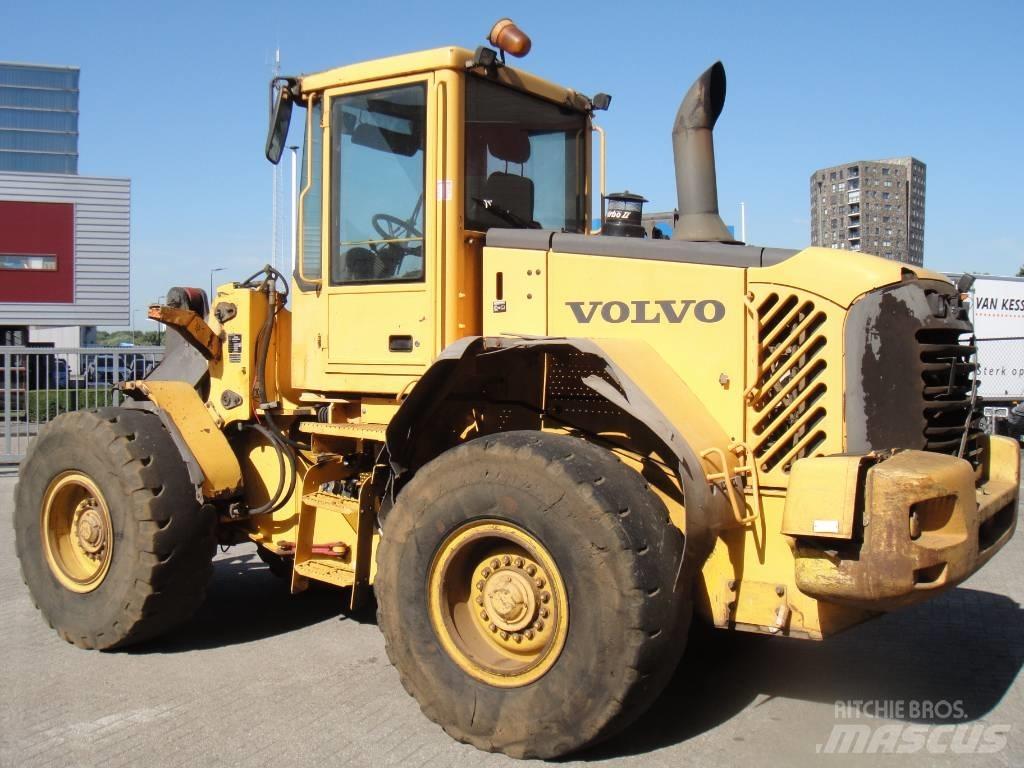 Volvo L 90 E Naudoti ratiniai krautuvai