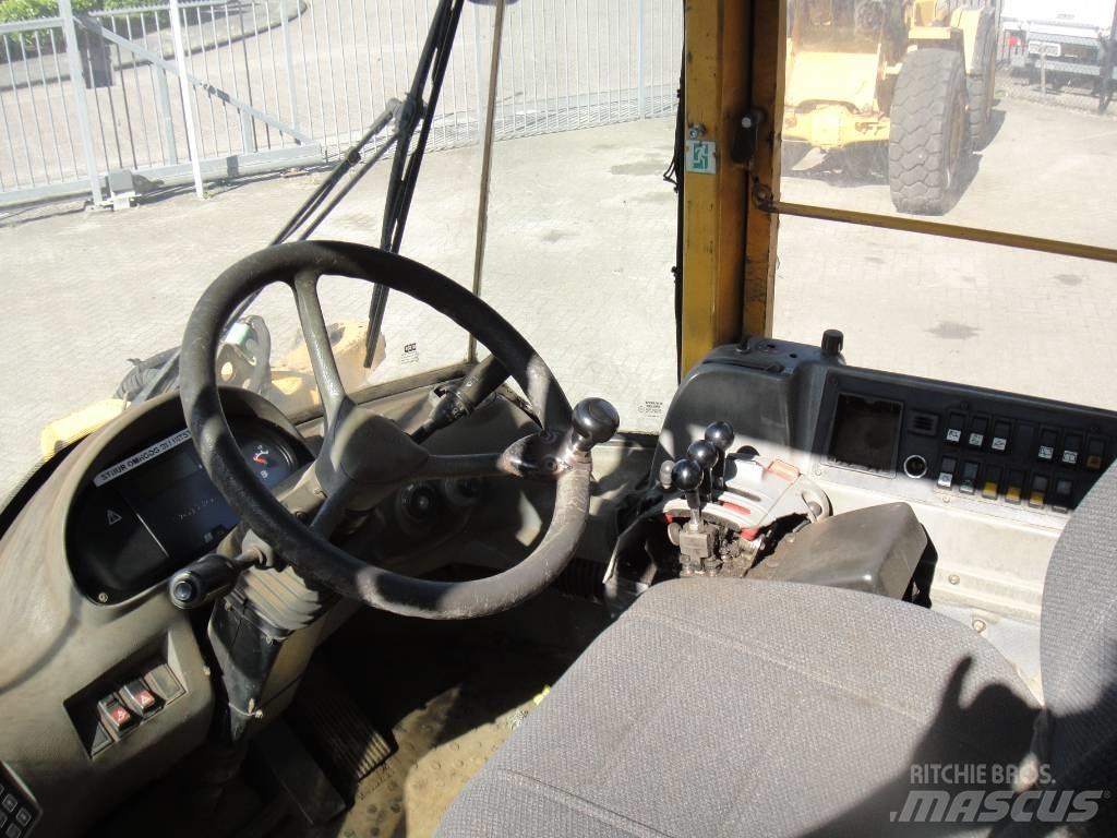 Volvo L 90 E Naudoti ratiniai krautuvai