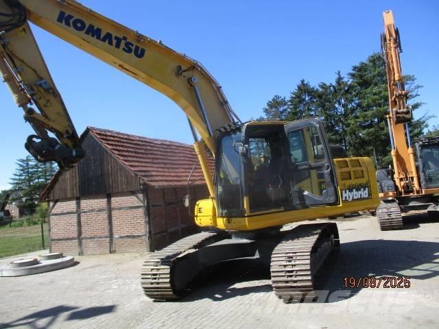 Komatsu HR 215 Vikšriniai ekskavatoriai