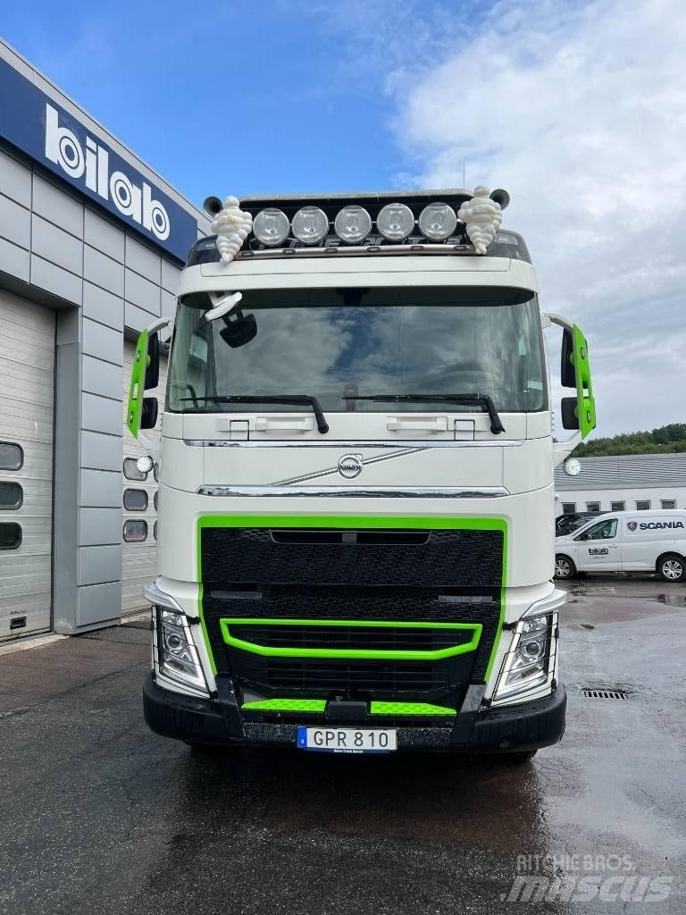 Volvo FH 8*4 Savivarčių priekabų vilkikai