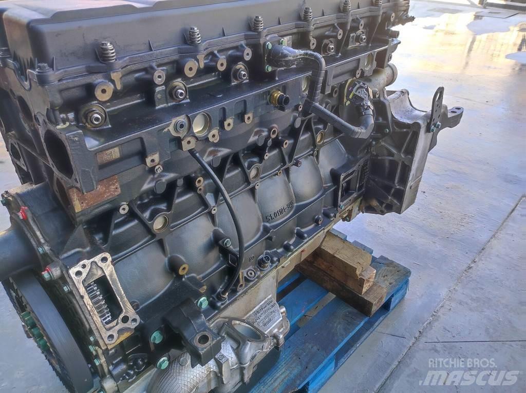MAN D3876 540 hp Varikliai