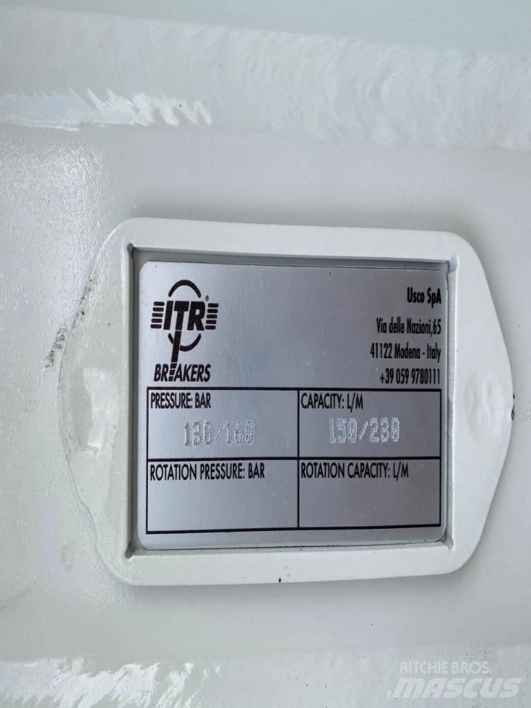  ITR UNH137 Hidrauliniai kūjai / Trupintuvai