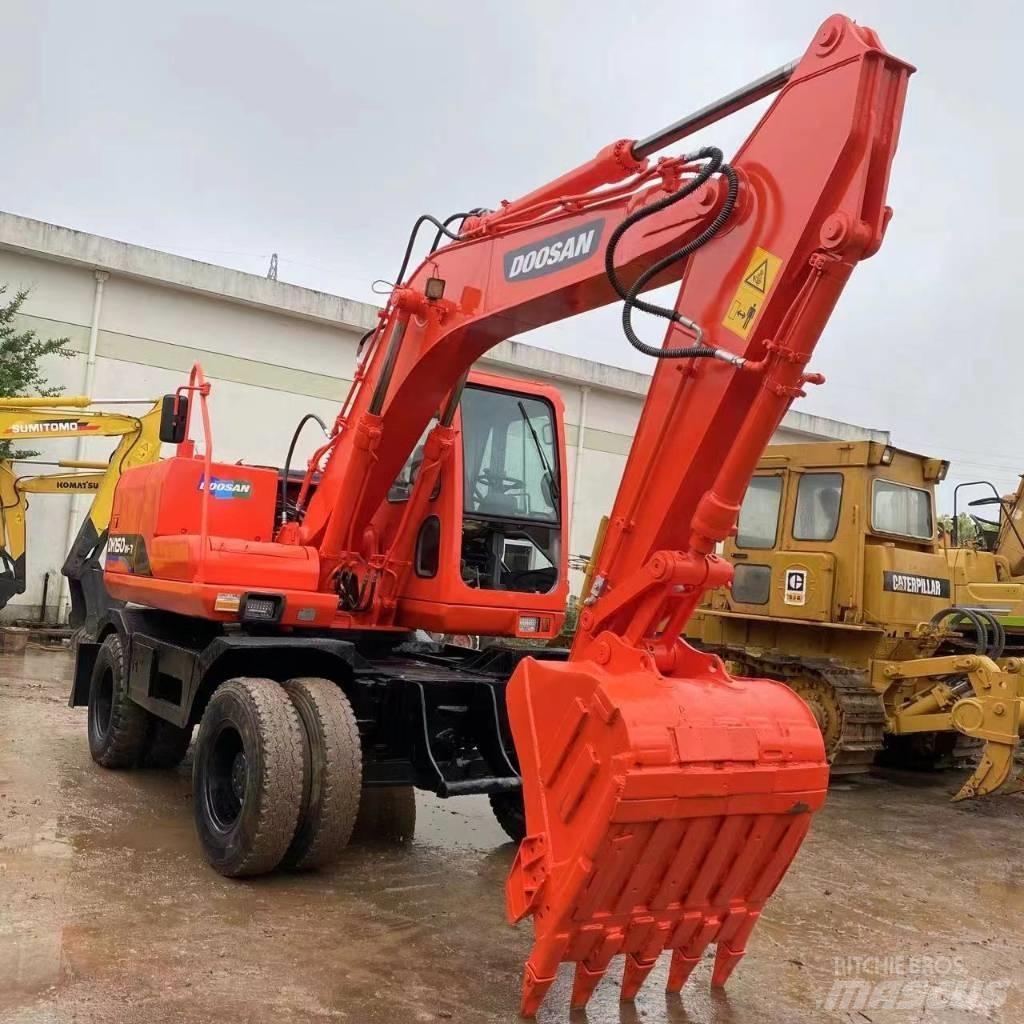 Doosan DH 150 W-7 Ratiniai ekskavatoriai