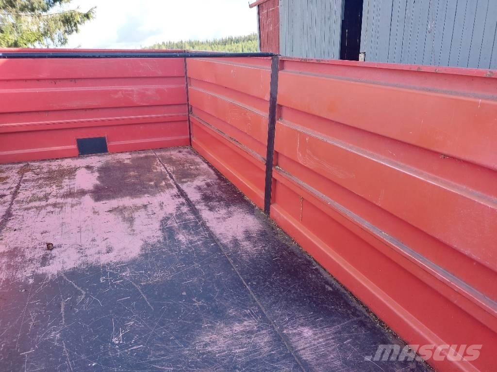Junkkari 120 Savivartės priekabos