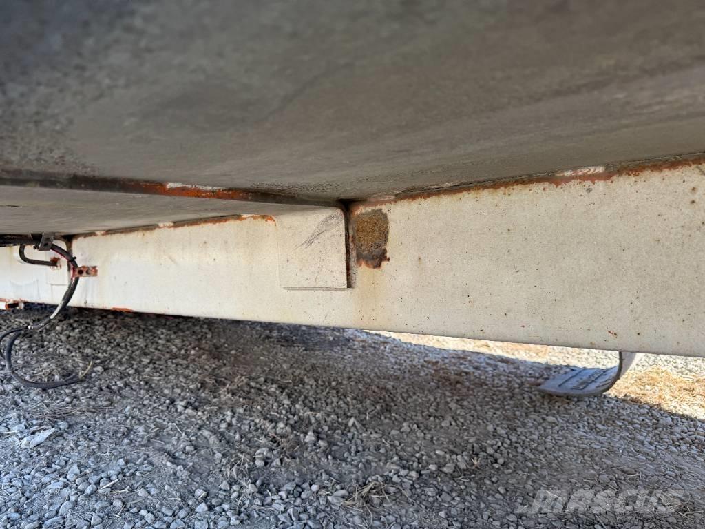 Leach Alpha III Šiukšliavežės