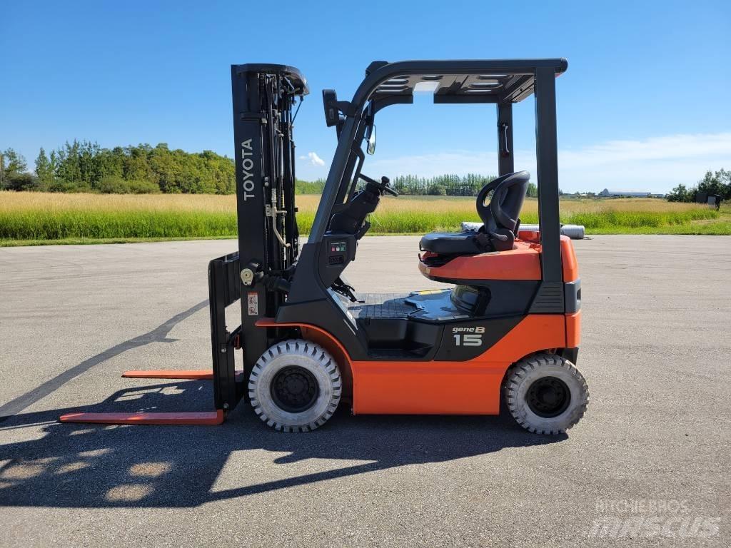 Toyota 8 FB 15 Elektriniai šakiniai krautuvai