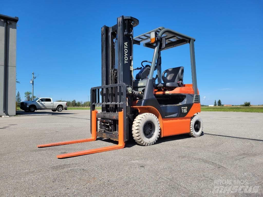 Toyota 8 FB 15 Elektriniai šakiniai krautuvai