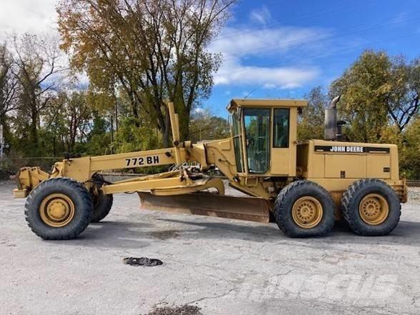 DEERE 772BH Greideriai