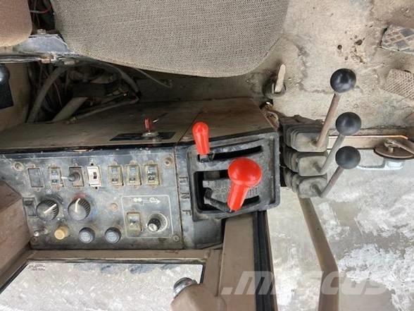 DEERE 772BH Greideriai