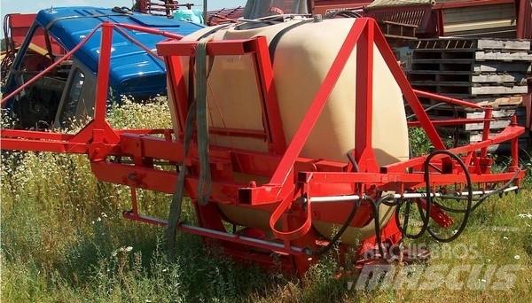 Hardi 1000 Prikabinami purkštuvai