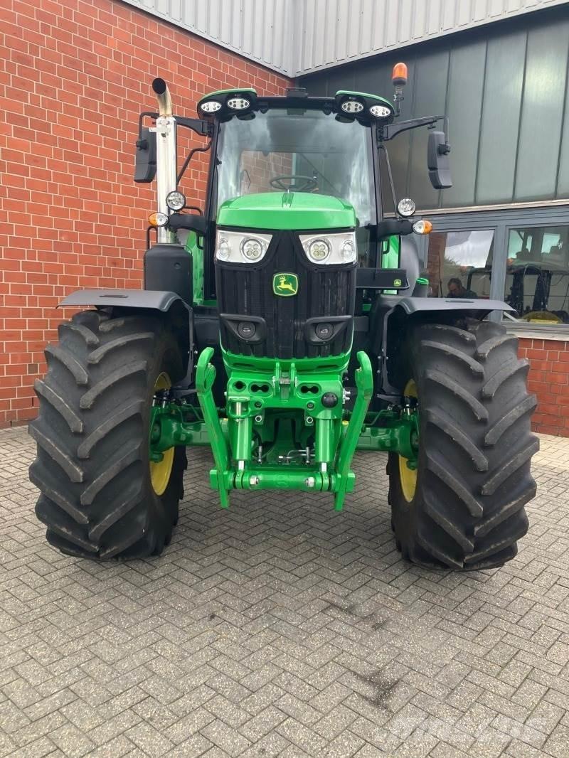 John Deere 6195M Traktoriai