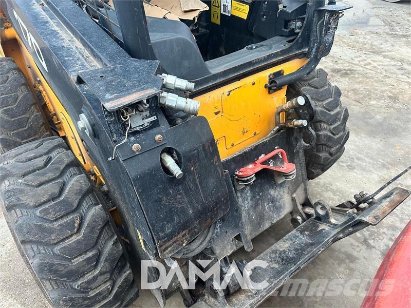 JCB 170HF Krautuvai su šoniniu pasukimu