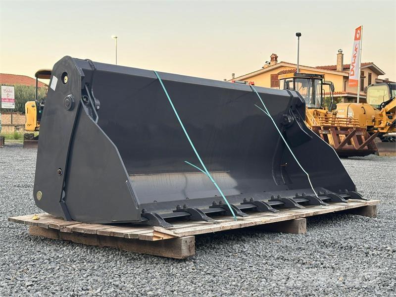 New Holland 220 Kaušai