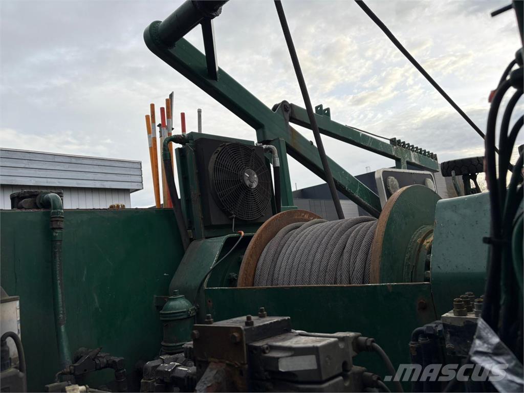 MAN 26.430 6X6 Pagalbos kelyje automobiliai