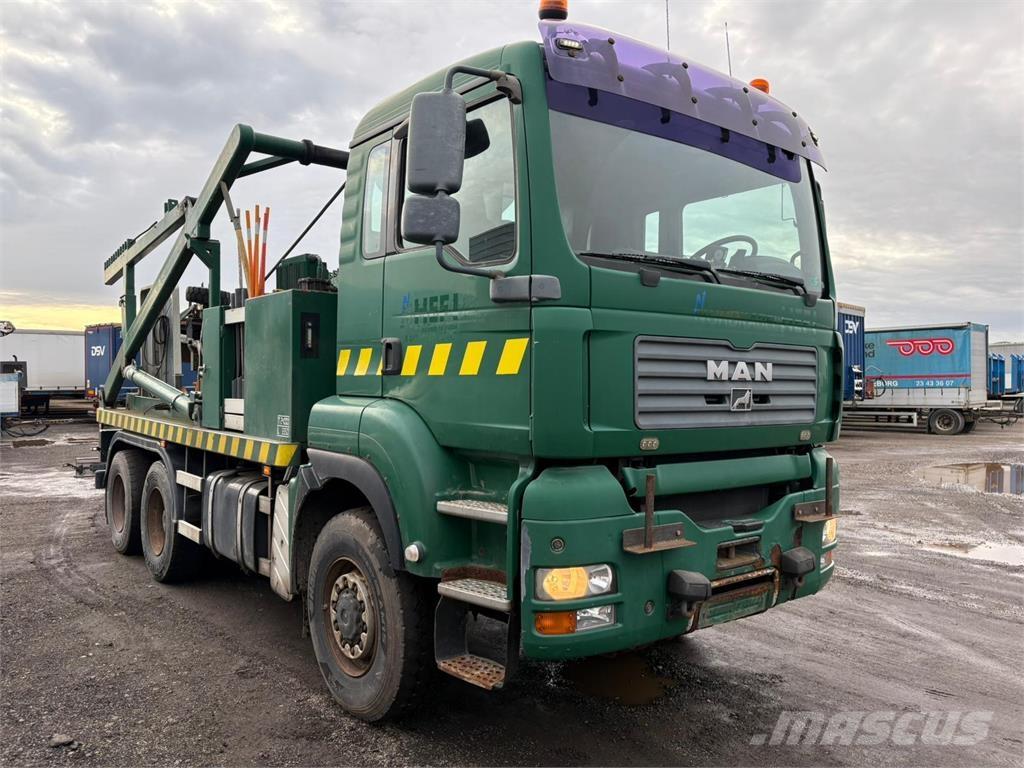MAN 26.430 6X6 Pagalbos kelyje automobiliai