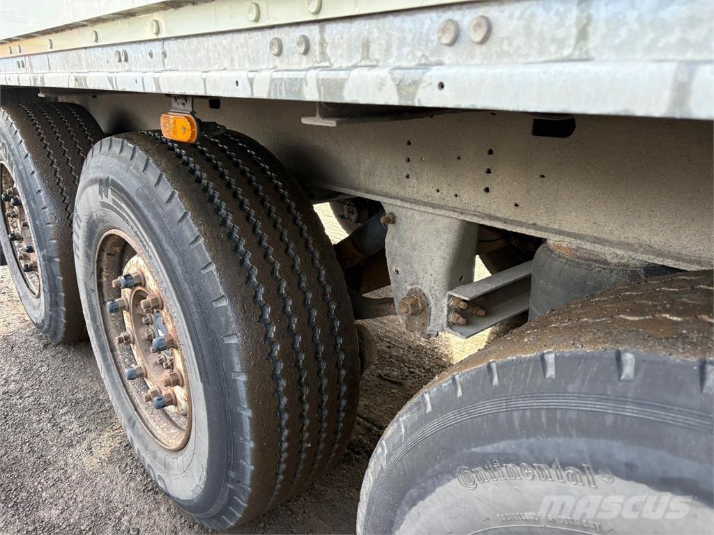 Schmitz 3aks Dengtos puspriekabės