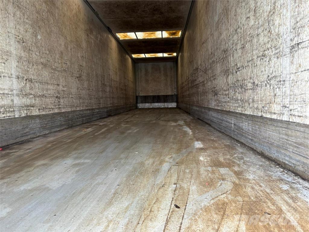 Schmitz 3aks Dengtos puspriekabės