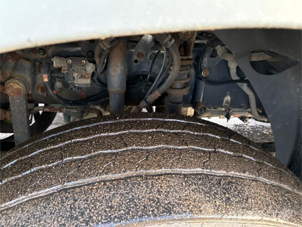 Volvo FL240 Priekabos su tentu