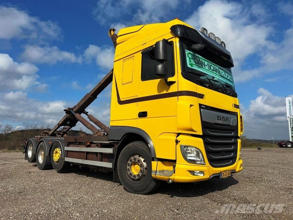 DAF XF 530 8x2-*4 Sunkvežimiai su keliamuoju kabliu