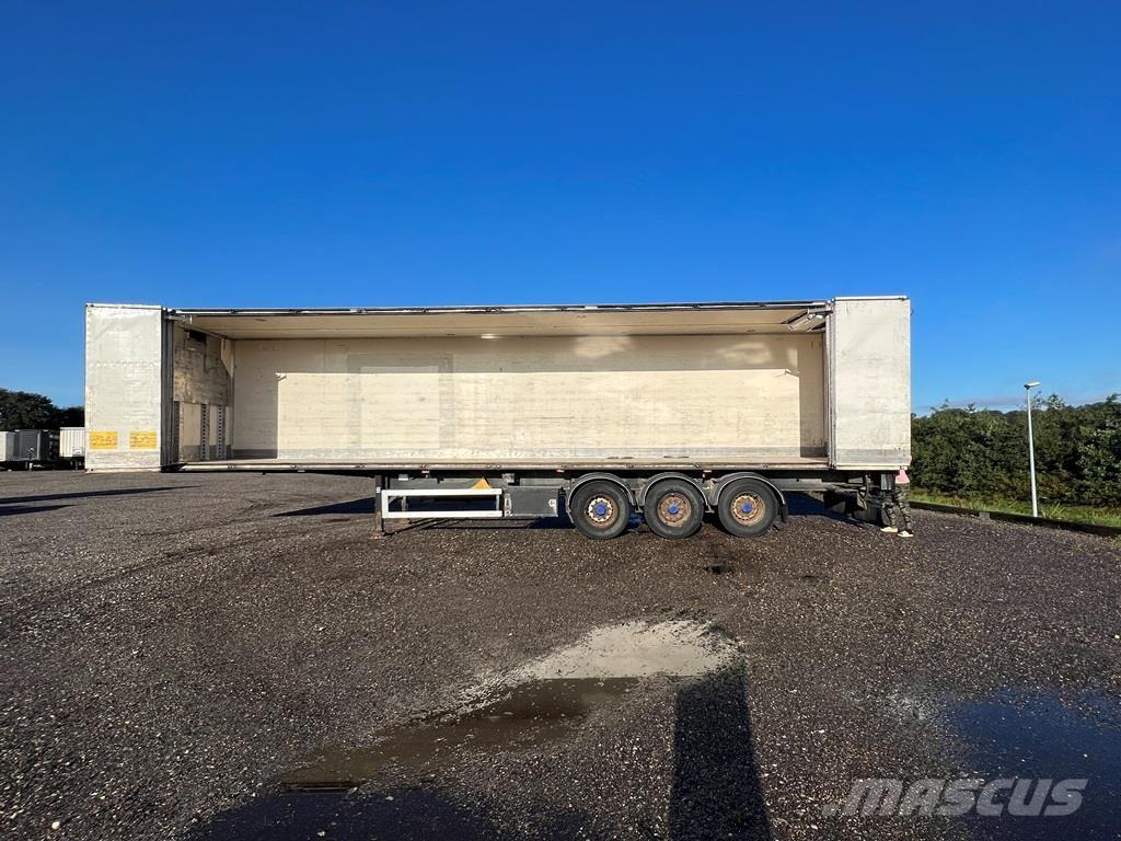 Krone sideåbning Kitos priekabos