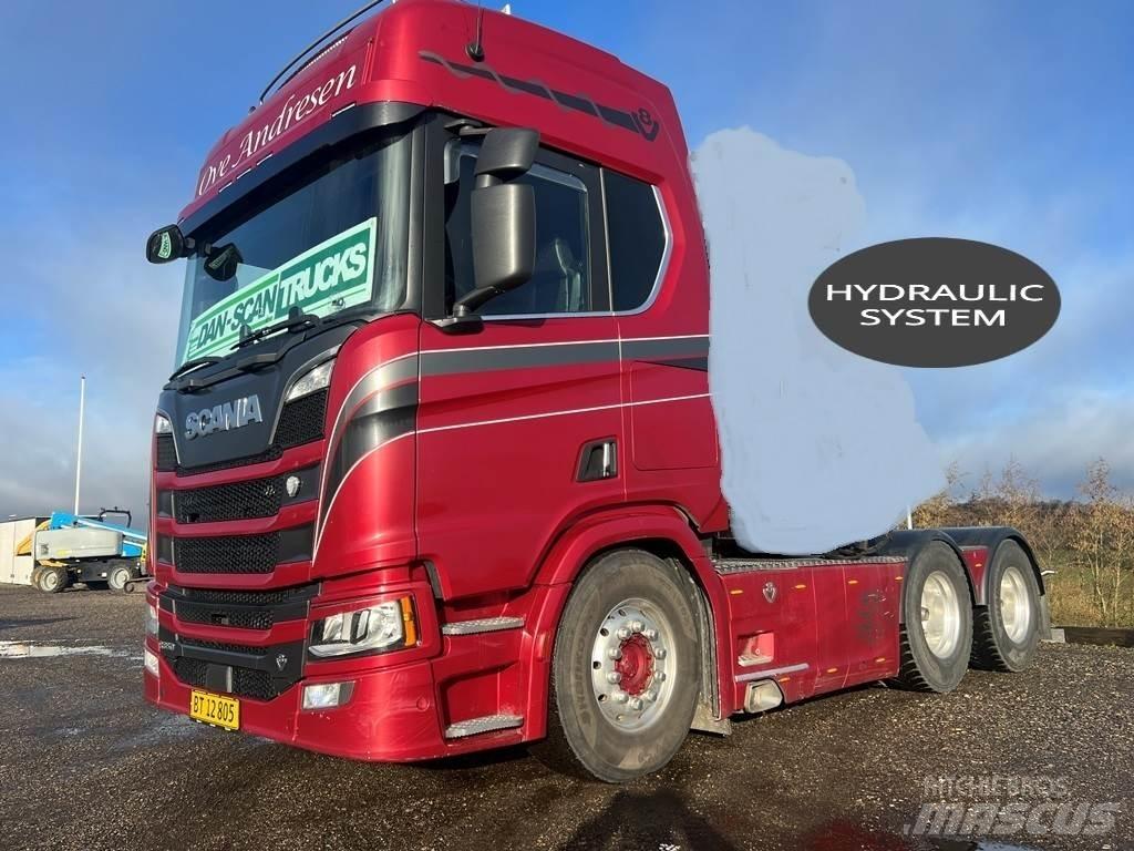 Scania R650 6x4 Naudoti vilkikai