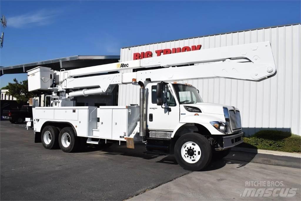 Altec A77T Ant vilkikų montuojamos kėlimo platformos