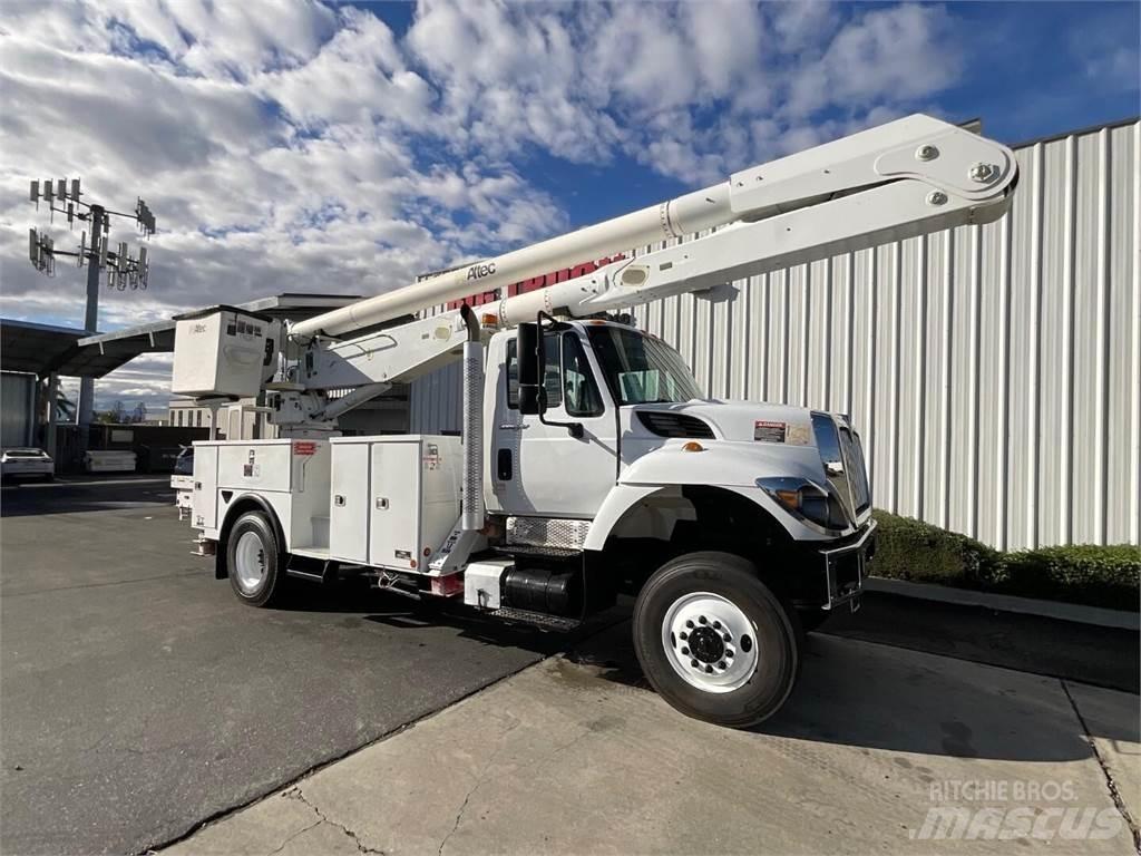 Altec AA755 Ant vilkikų montuojamos kėlimo platformos