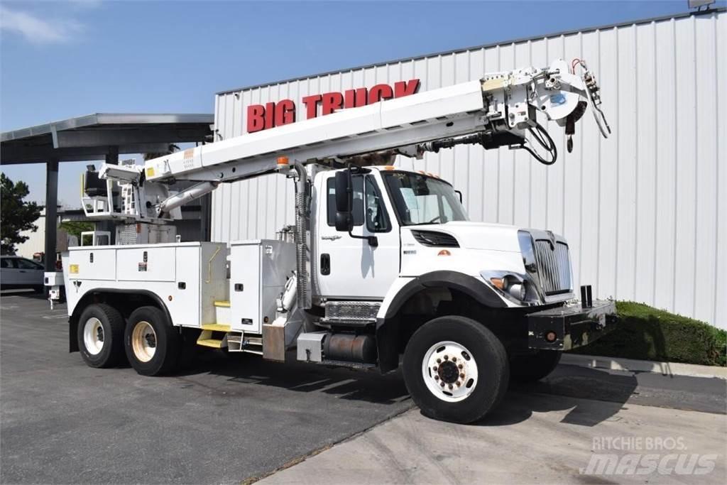 Altec D3060ATR Mobilūs gręžimo bokštiniai sunkvežimiai