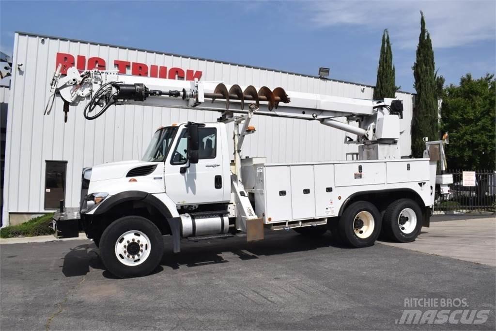 Altec D3060ATR Mobilūs gręžimo bokštiniai sunkvežimiai