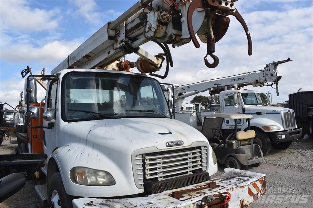 Altec D945B Mobilūs gręžimo bokštiniai sunkvežimiai