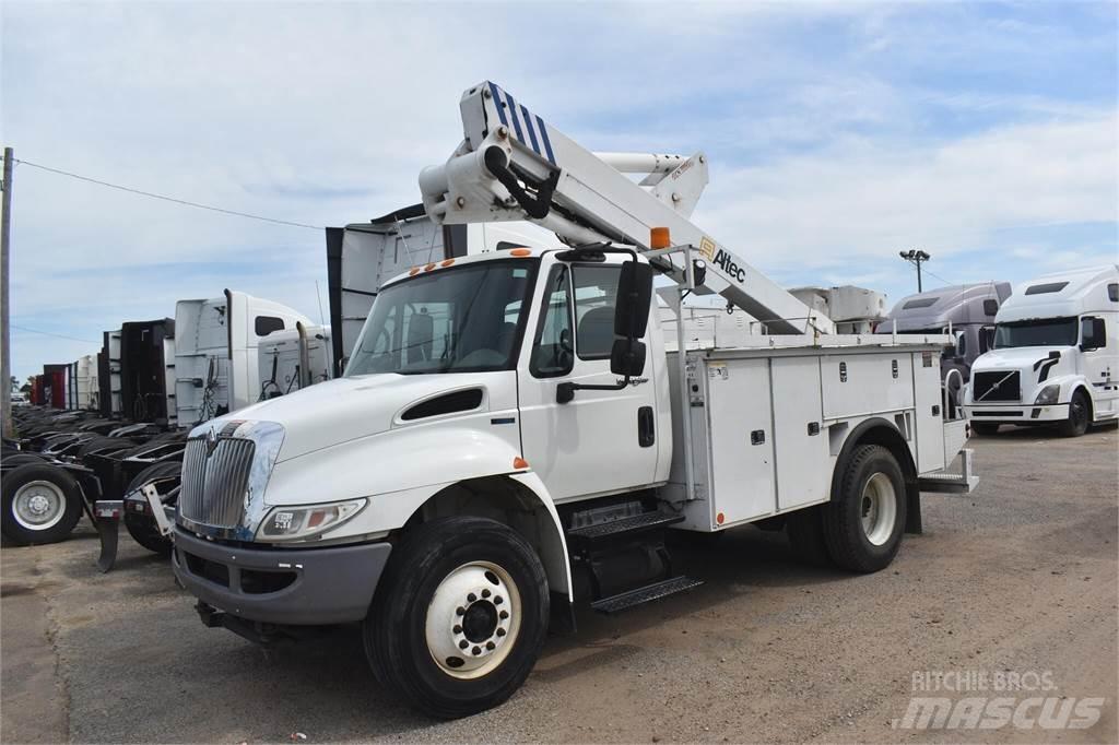 Altec TA40 Ant vilkikų montuojamos kėlimo platformos