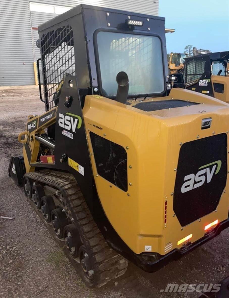 ASV POSI-TRACK RT40 Krautuvai su šoniniu pasukimu