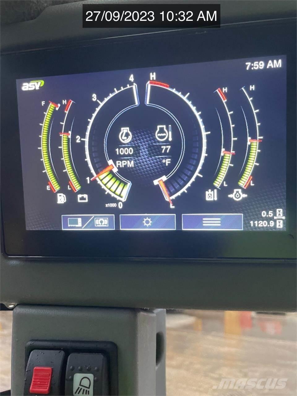 ASV POSI-TRACK RT75 Krautuvai su šoniniu pasukimu