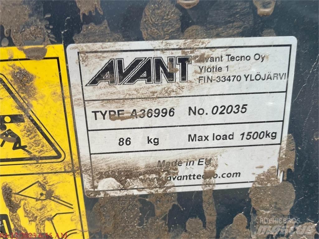 Avant 423 Naudoti ratiniai krautuvai