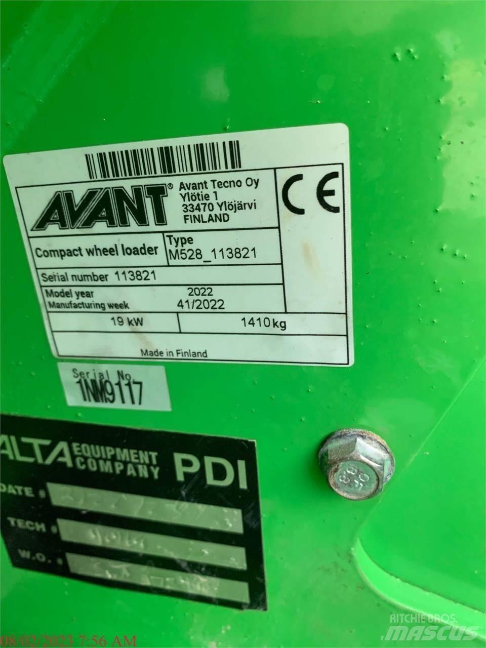 Avant 528 Naudoti ratiniai krautuvai