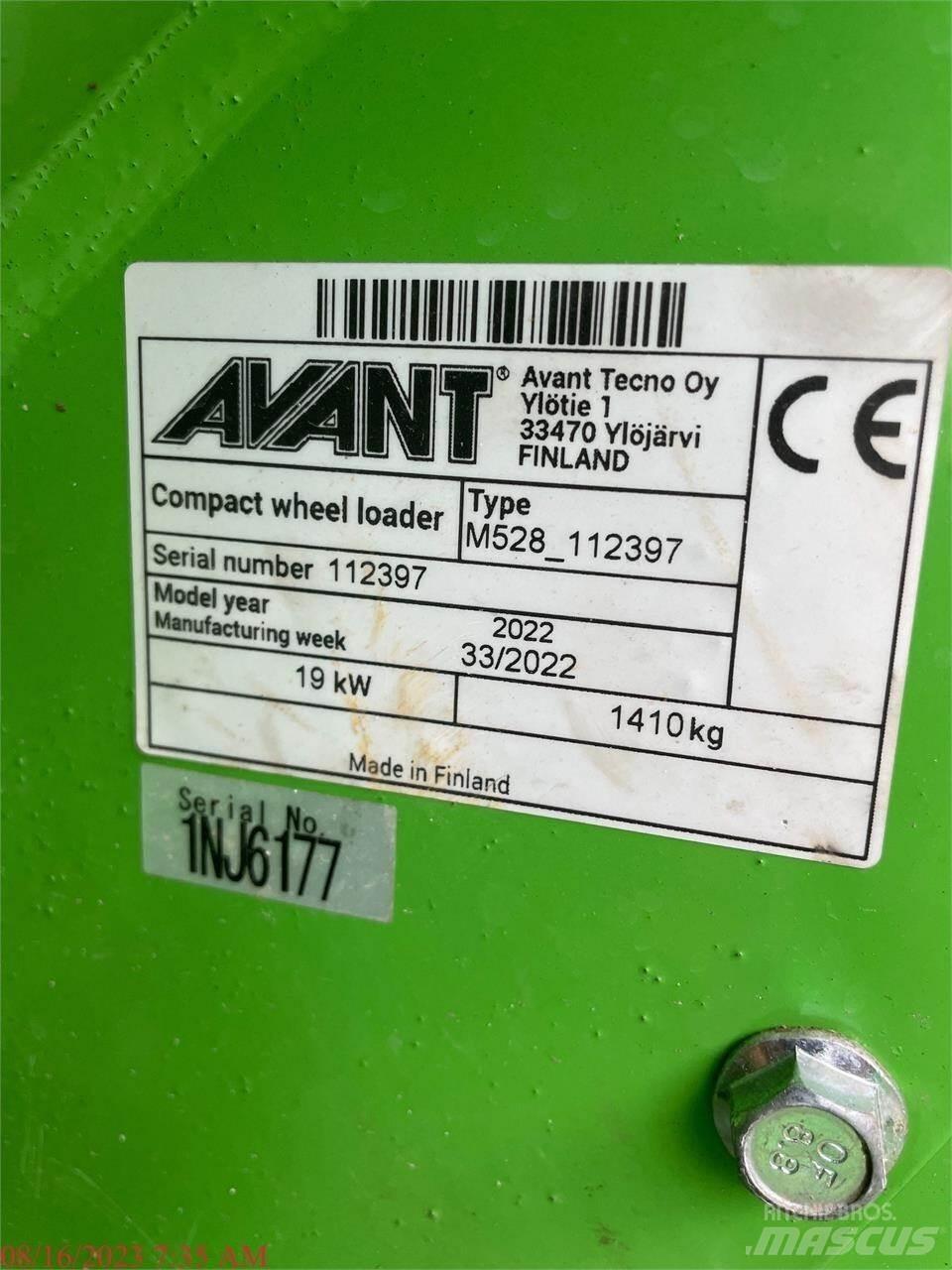 Avant 528 Naudoti ratiniai krautuvai