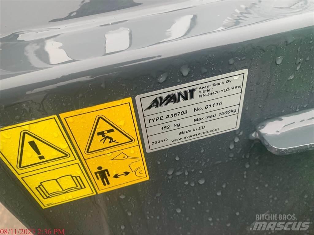 Avant 860I Naudoti ratiniai krautuvai