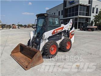 Bobcat S76 Krautuvai su šoniniu pasukimu