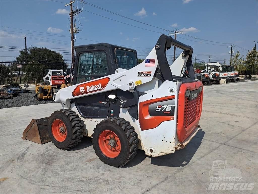 Bobcat S76 Krautuvai su šoniniu pasukimu