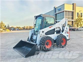 Bobcat S770 Krautuvai su šoniniu pasukimu