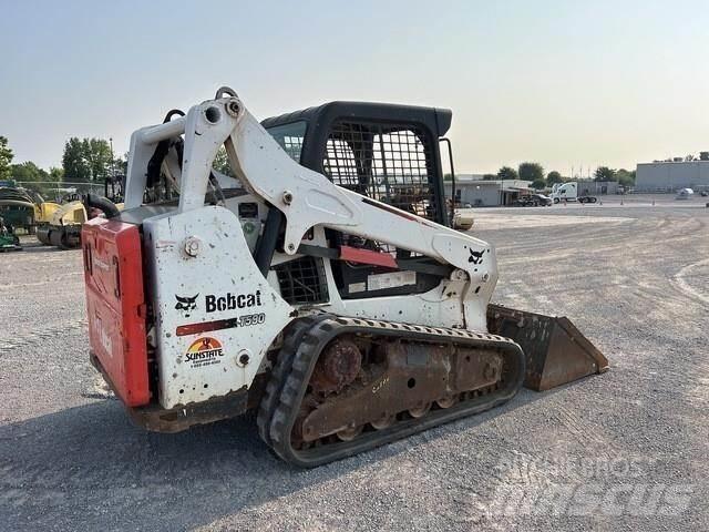 Bobcat T590 Krautuvai su šoniniu pasukimu