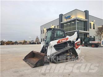 Bobcat T76 Krautuvai su šoniniu pasukimu
