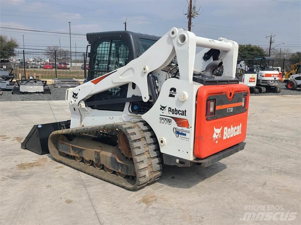 Bobcat T770 Krautuvai su šoniniu pasukimu